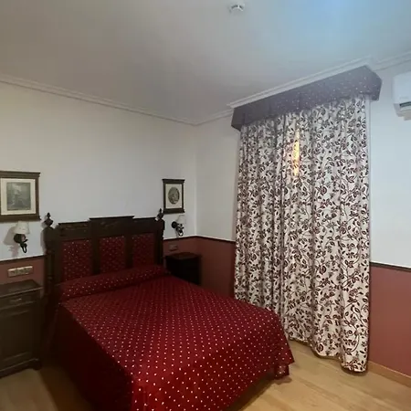 El Cisne Hotel