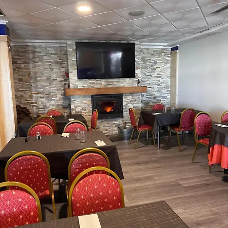 El Cisne Hotel